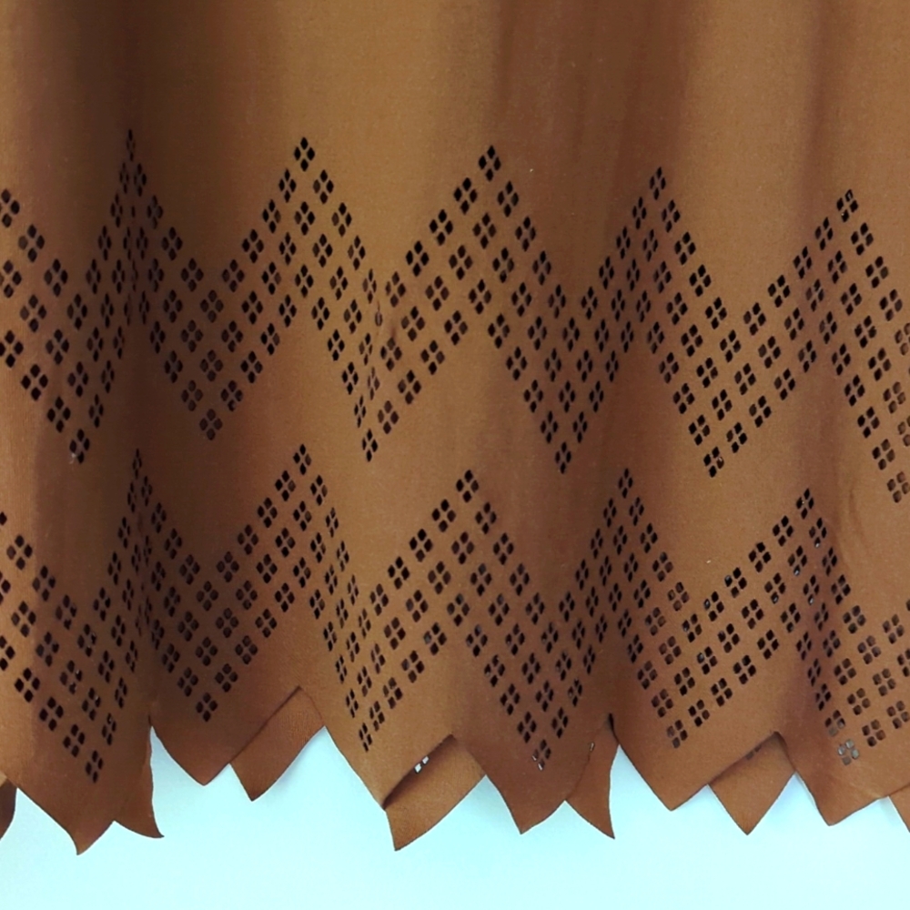 Chances R Perforated Inverted Triangular Pattern … - image 8